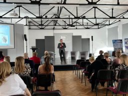 SEMINARIUM WYLOGOWANI Z ŻYCIA